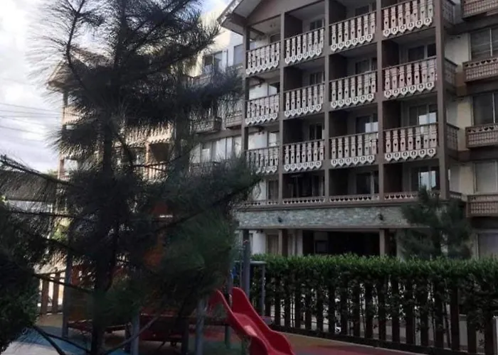 K&c Cozy Corner Aparthotel